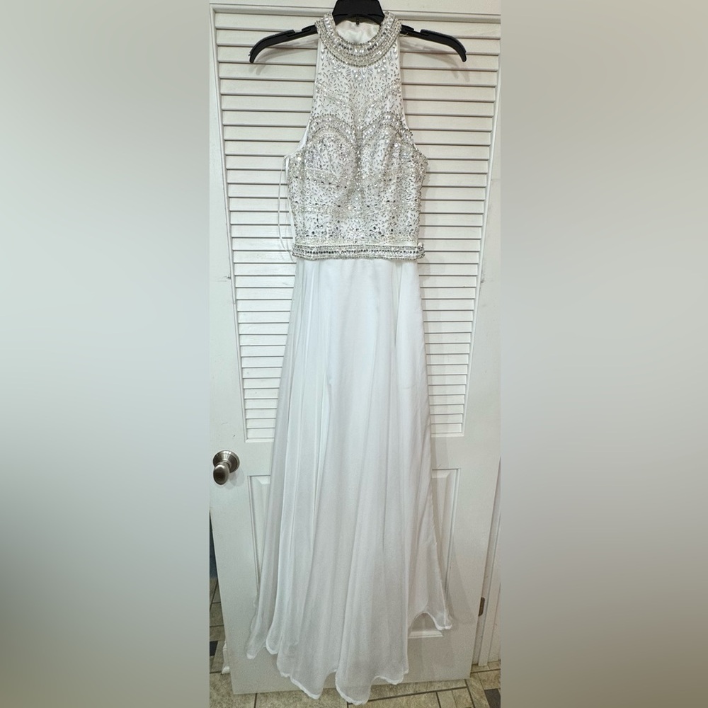 Madeline Gardner prom dress. Worn once. Needs to e cleaned